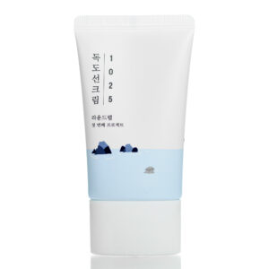 Солнцезащитный крем с морской водой ROUND LAB 1025 Dokdo Sunscreen (50 мл) – Купити в Україні Ulitka Beauty