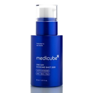 Сыворотка с экзосомами и спикулами для сужения пор 2000 Medicube One Day Exosome Shot Pore Ampoule 2000 (30 мл) – Купити в Україні Ulitka Beauty
