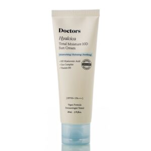 Солнцезащитный крем с 10 формами гиалуроновой кислоты и центеллой Doctors Hyalcica Total Moisture 10 D Sun Cream SPF 50+ /PA++++ (80 мл) – Купити в Україні Ulitka Beauty