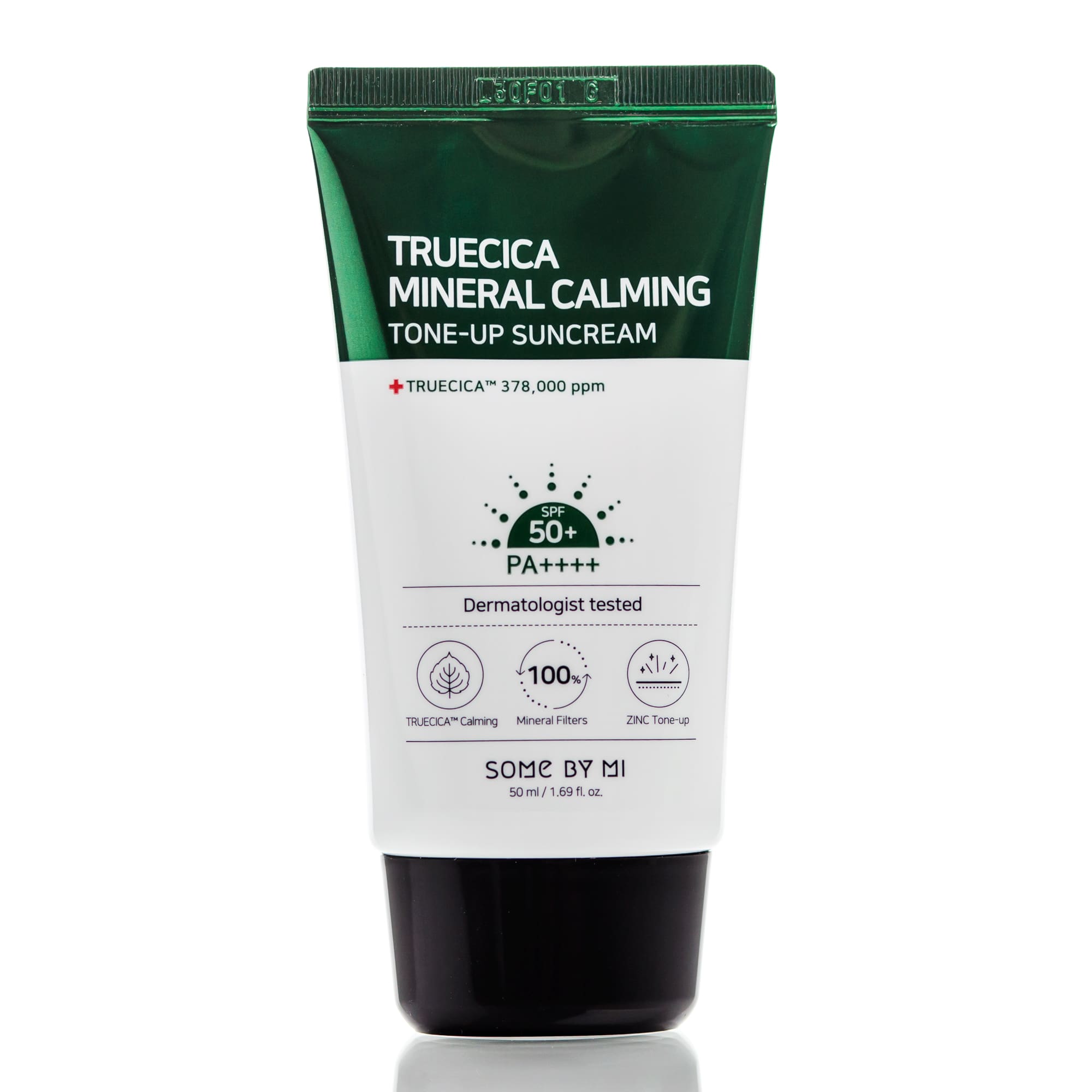 Солнцезащитный крем с комплексом трав SOME BY MI truecica mineral 100 calming suncream (50 мл)