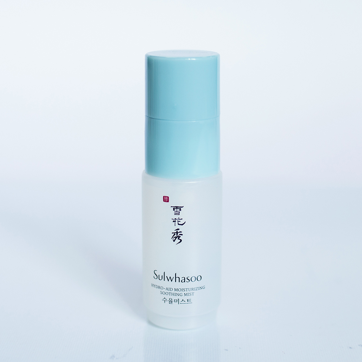 Увлажняющая лифтинг-сыворотка в виде миста Sulwhasoo Hydro-Aid Moisturizing Shoothing Mist (30 мл)
