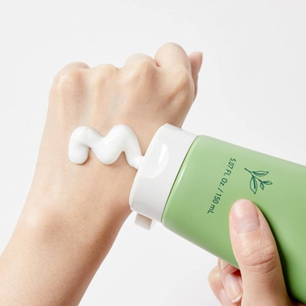 Пенка с экстрактом зеленого чая - 1 фото галереи Innisfree green tea foam cleanser (150 мл) - 1 фото галереи